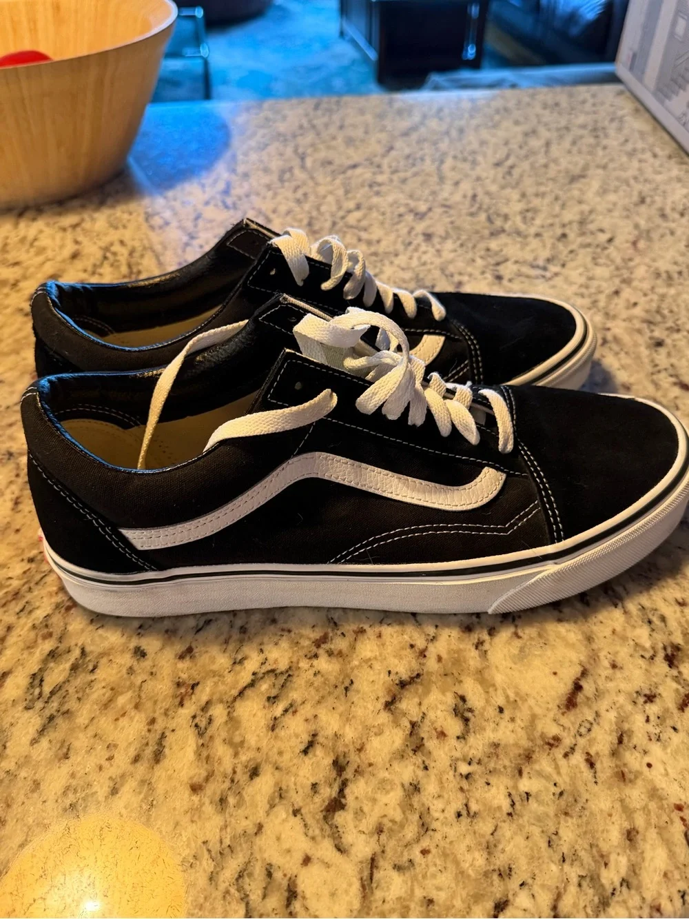 Vans Old Skool Black White Suede Canvas Sneakers Women’s 12 Men’s 10.5 EU 44